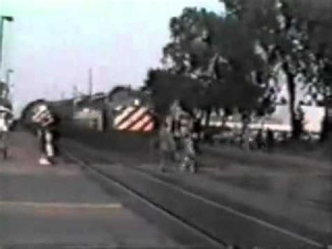 xbiseo|(**WARNING GRAPHIC**) Woman gets hit by a speeding Metra .